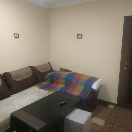 Central Lighthouse Apartment Ереван Екстериор снимка