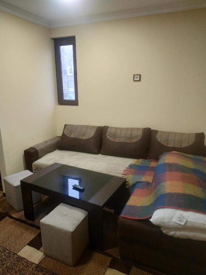 Central Lighthouse Apartment Ереван Екстериор снимка