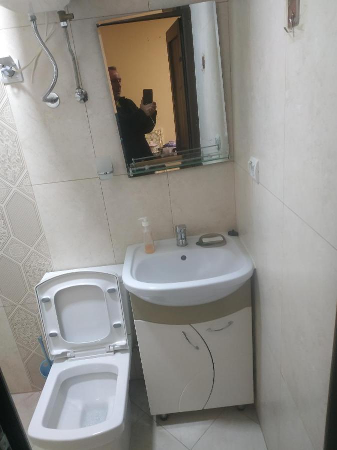 Central Lighthouse Apartment Ереван Екстериор снимка